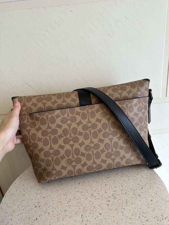 追跡付 コーチ コピーおすすめ ショルダーバッグ