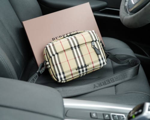 日本未入荷 バーバリー コピーおすすめ ショルダーバック