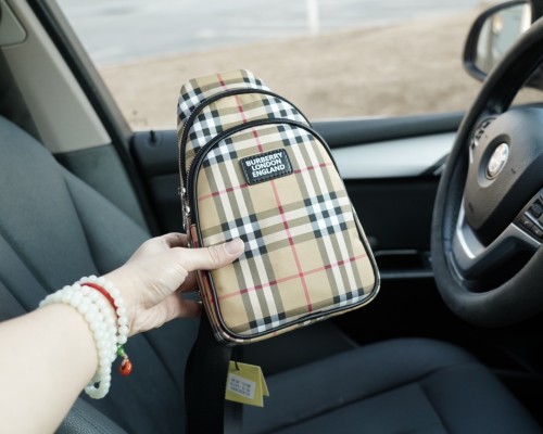 【話題商品！】バーバリー激安通販 ショルダーバック