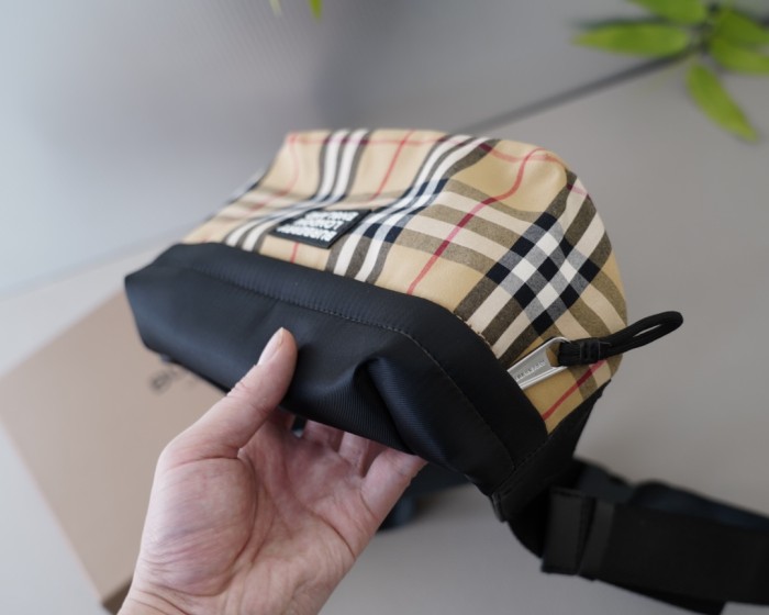 【限定】バーバリー 偽物通販 ショルダーバック