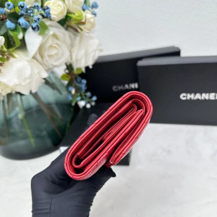 超話題! シャネル 偽物通販 短財布