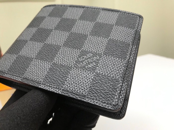 稀少 ルイヴィトン 偽物通販 短財布