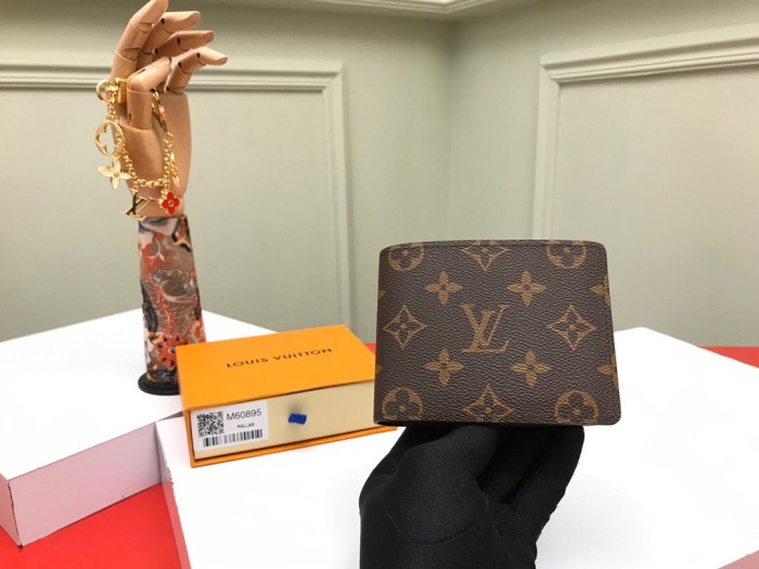 新作 ルイヴィトン 激安偽物 短財布