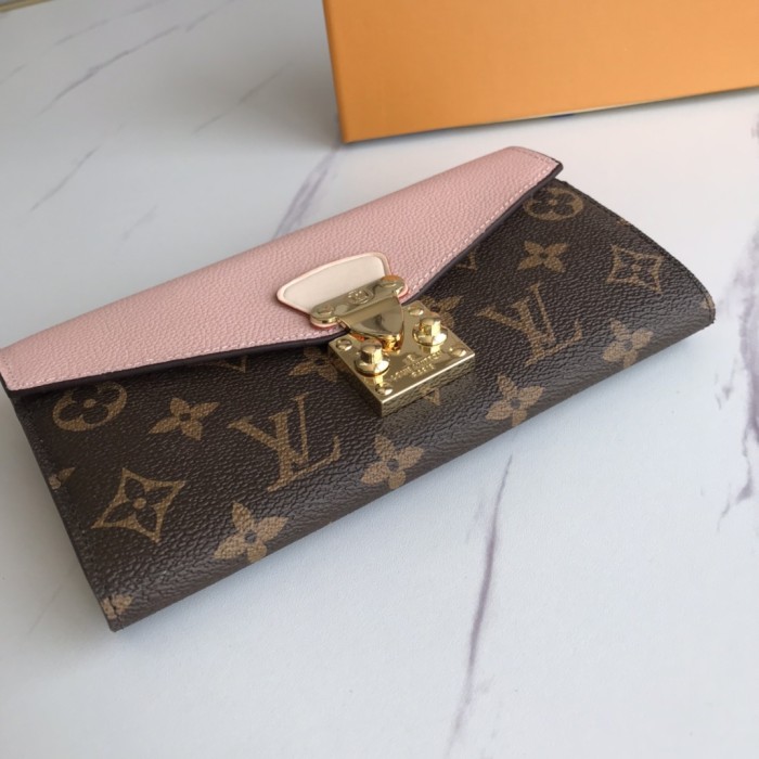追跡付 ルイヴィトン コピーおすすめ 長財布