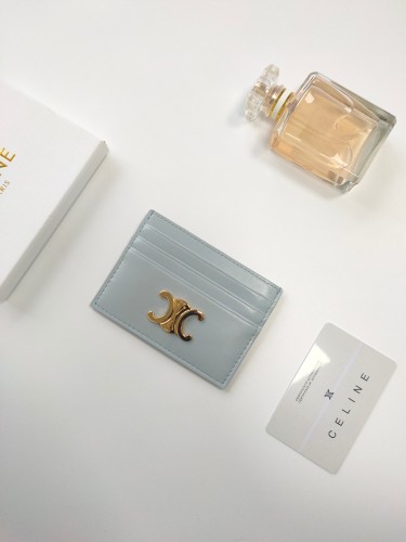 使い勝手良し セリーヌ 偽物通販 短財布