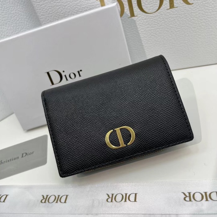 日本未入荷 ディオール 激安通販 短財布