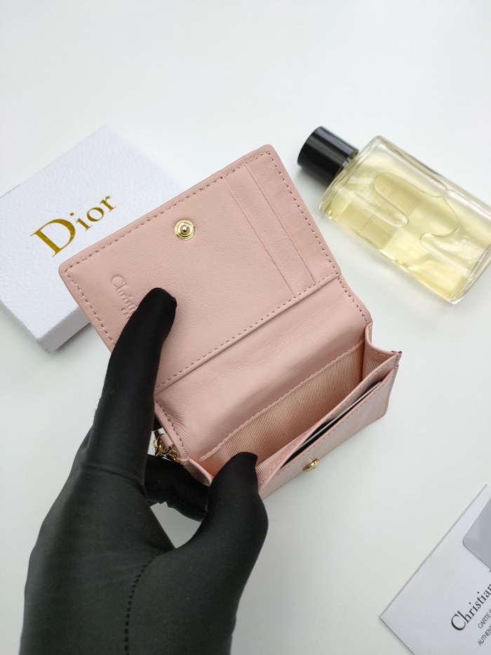 超奇跡の入荷☆ ディオール 偽物通販 短財布