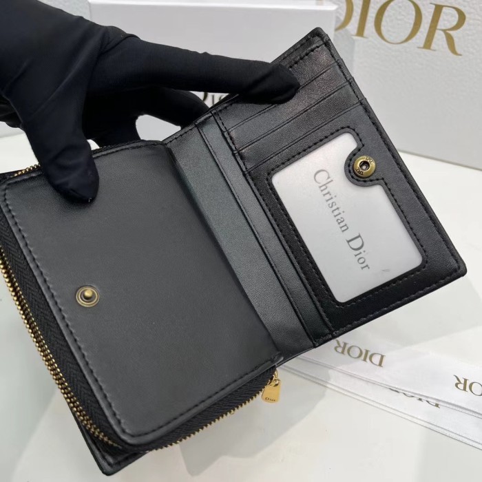 日本未入荷 ディオール 激安通販 短財布