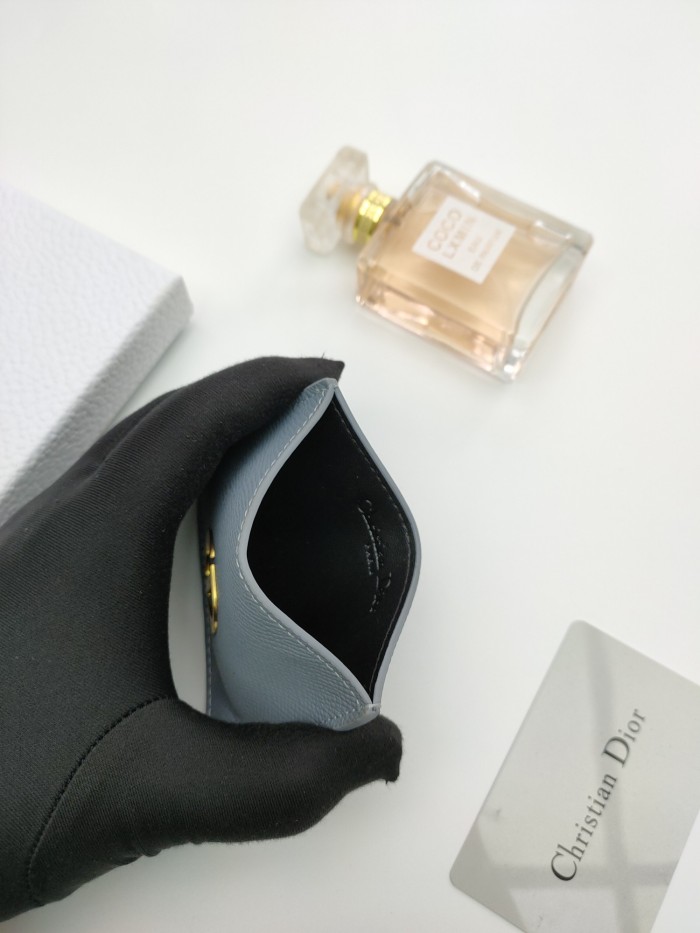 【話題商品！】 ディオール 激安偽物 短財布