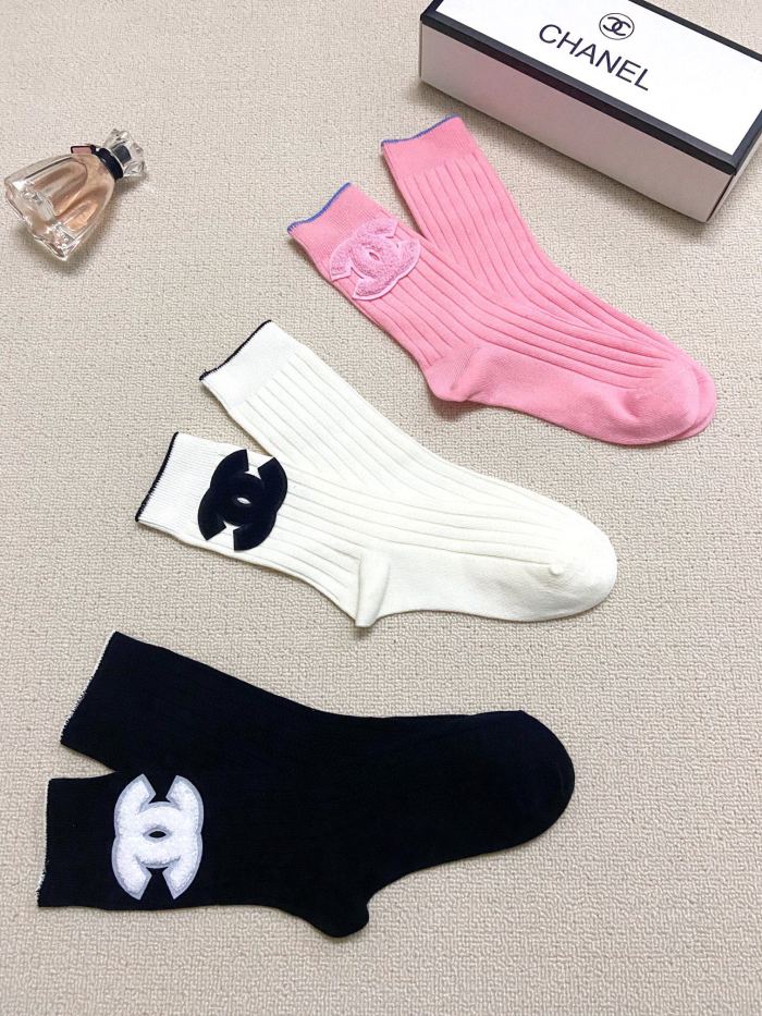 日本未入荷 シャネル 激安通販 靴下って