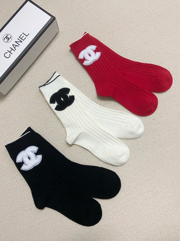 稀少 シャネル コピーおすすめ 靴下って