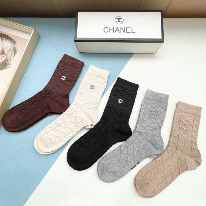 使い勝手良し シャネル コピーおすすめ 靴下って