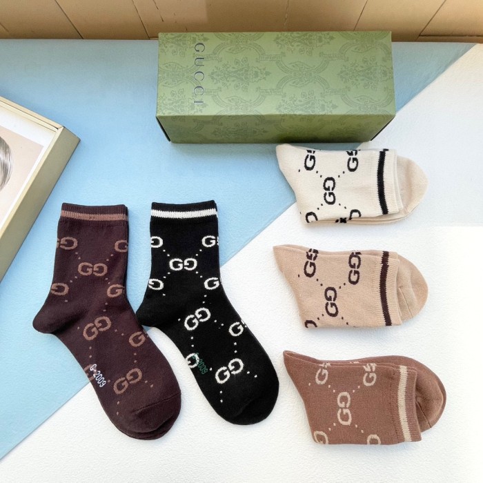 超奇跡の入荷☆ グッチ n級品 靴下って