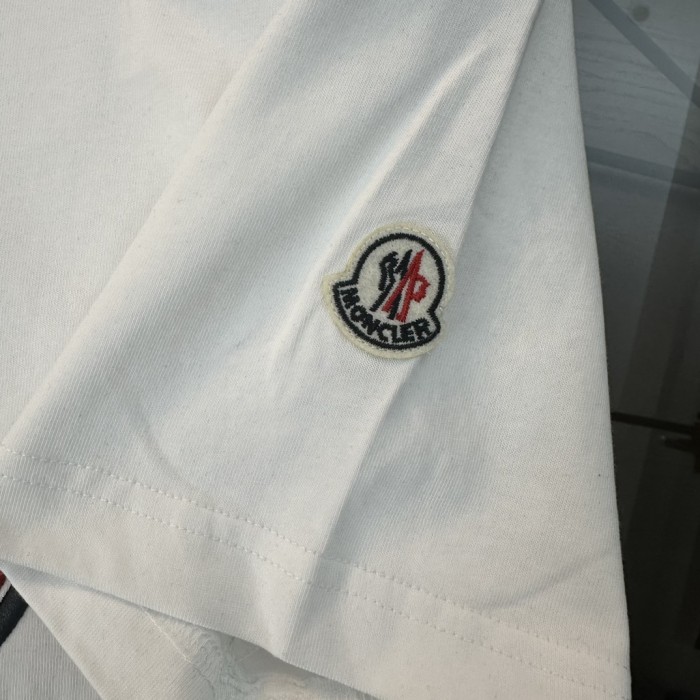 新作 モンクレール n級品 2024新しい刺繍大きなロゴロゴ半袖Tシャツ2色