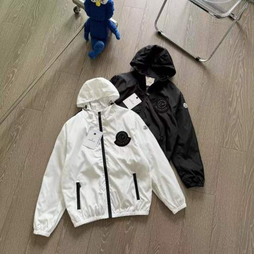 【限定】モンクレール 激安偽物 フード付きジャケットウィンドブレーカーコートジャケット2色