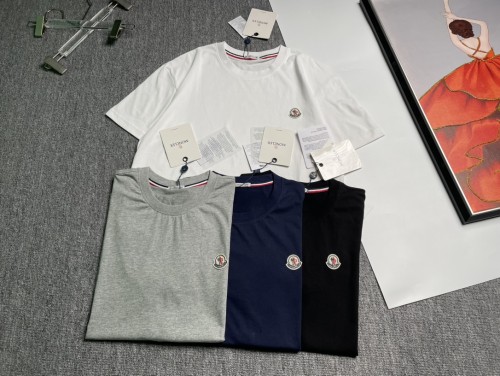 日本未入荷 モンクレール コピーおすすめ カウンタークラシックタオル刺繍小さなラベル半袖Tシャツ3色