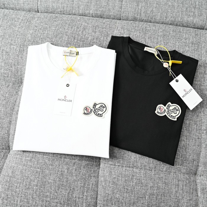稀少 モンクレール コピーおすすめ メンズラウンドネック半袖Tシャツ2色