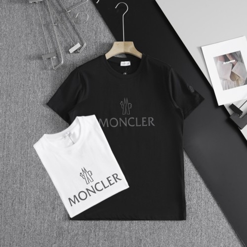 累積売上総額第１位！モンクレール 激安通販 2024新ロゴラウンドネック半袖Tシャツ2色