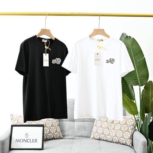 稀少 モンクレール コピーおすすめ メンズラウンドネック半袖Tシャツ2色