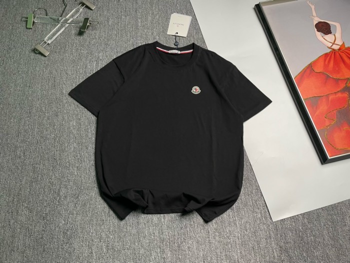 日本未入荷 モンクレール コピーおすすめ カウンタークラシックタオル刺繍小さなラベル半袖Tシャツ3色