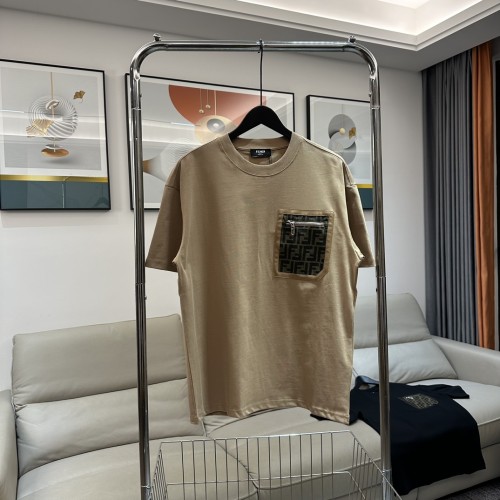一目惚れ♪ フェンディ n級品 2024年春夏コレクション 胸ジップポケット パッチワークTシャツ 半袖3色
