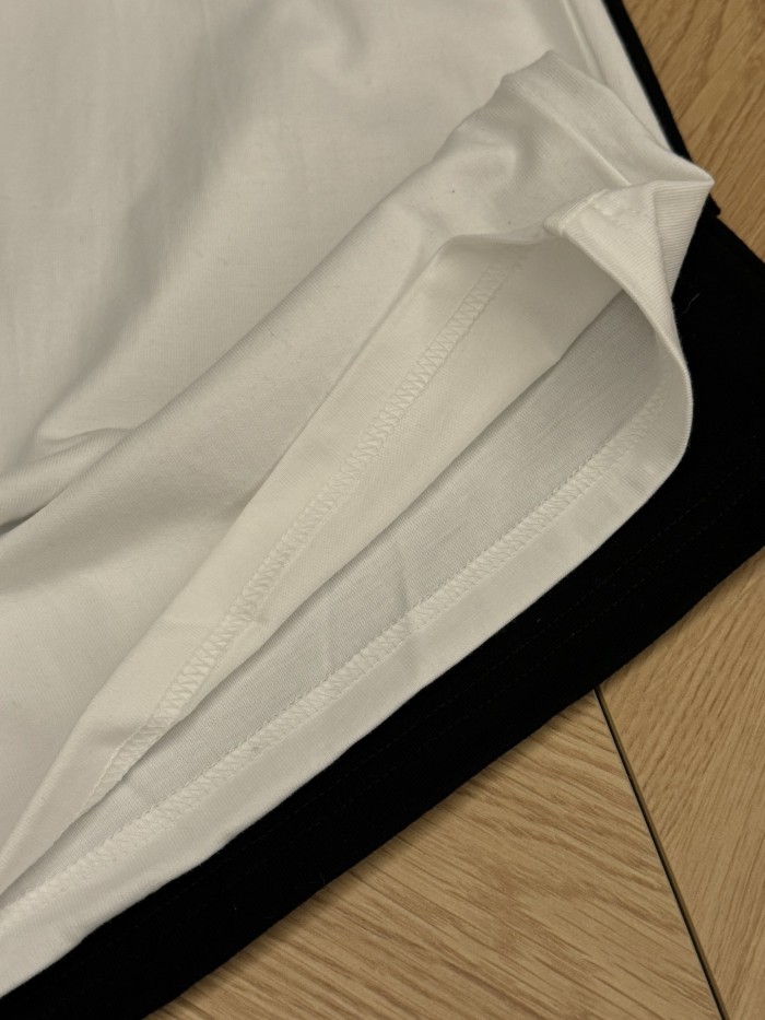 超奇跡の入荷☆ フェンディ 偽物通販 24ss夏の胸ロゴLOGOプリントカップル半袖Tシャツ2色