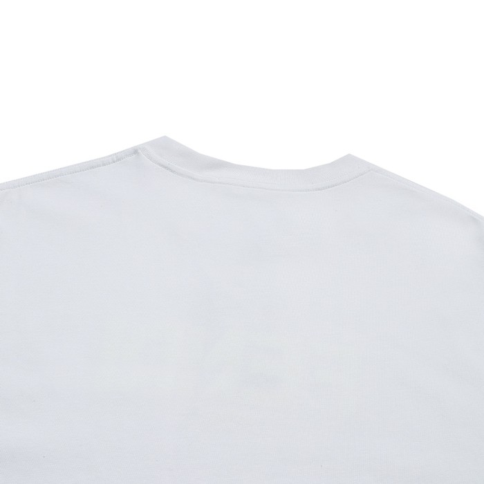 超話題! フェンディ n級品 新しいプリントTシャツ