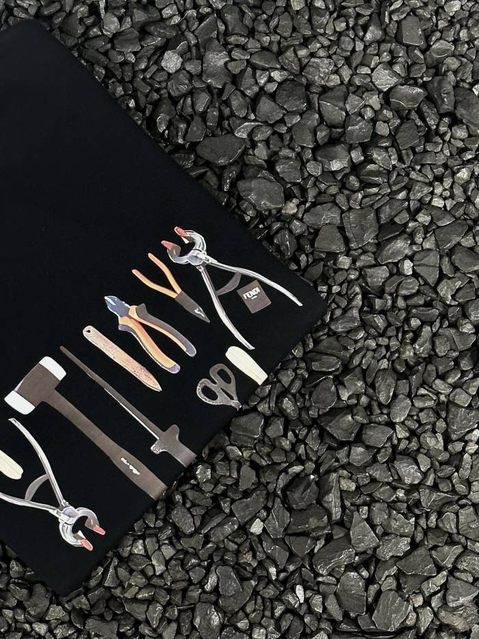 ★超人気 フェンディ 激安偽物 24ss サマーツール プリント クルーネック 半袖Tシャツ