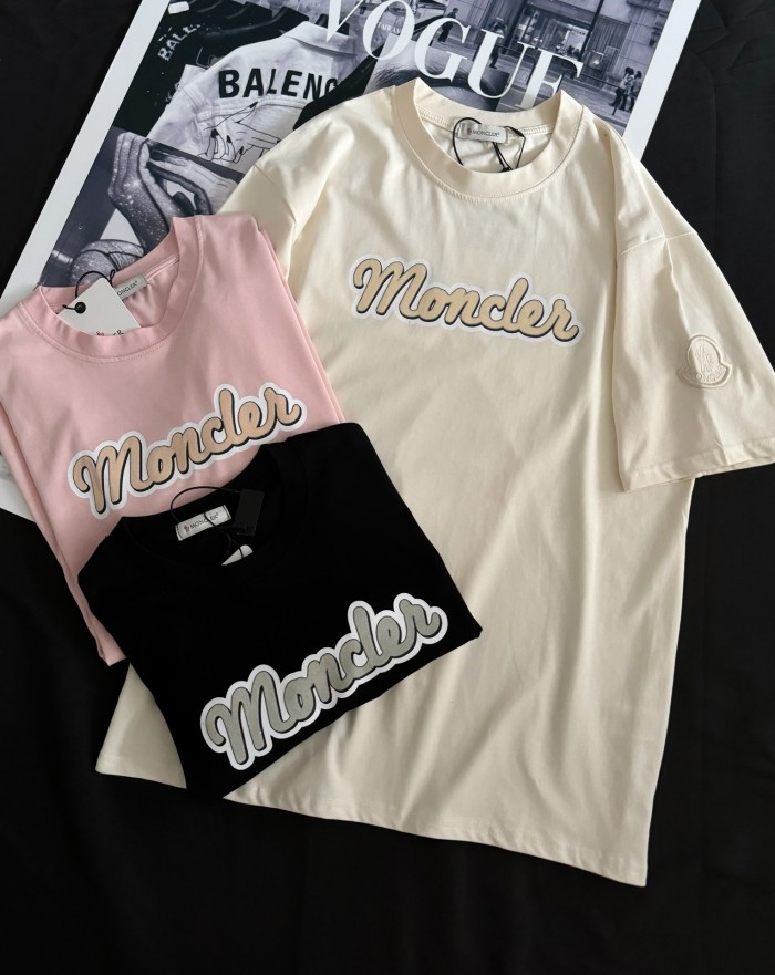 【話題商品！】 モンクレール n級品 24SS フロッキー刺繍ロゴ半袖Tシャツ3色