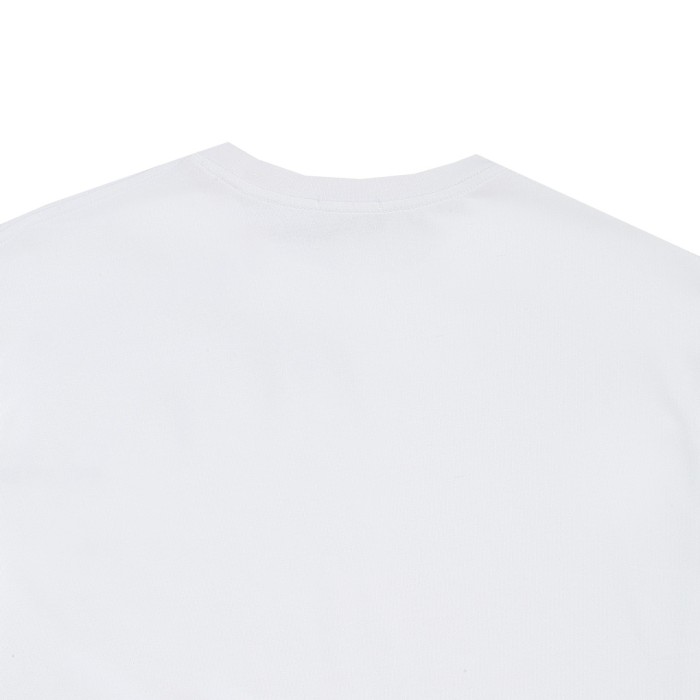 使い勝手良し フェンディ 偽物通販 2024 裾グラデーションLOGO プリント半袖Tシャツ