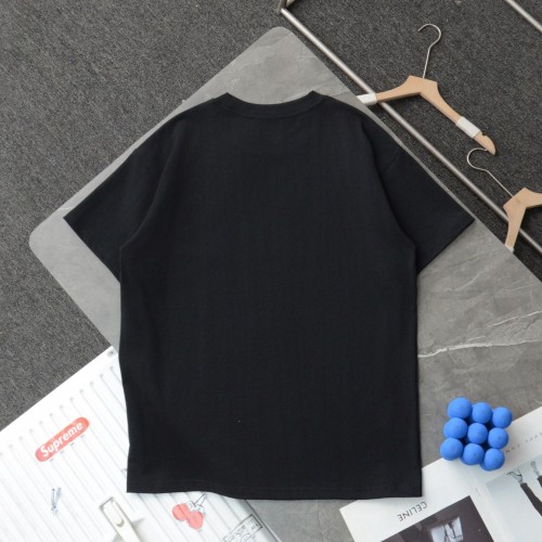 追跡付 フェンディ n級品 刺繍 F 斜めアレンジ カジュアル ラウンドネック 半袖 Tシャツ
