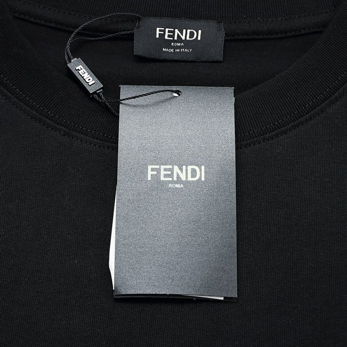 ★超人気 フェンディ 偽物通販 レフトショルダーエンボスドガムショートスリーブ