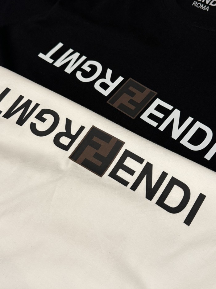 超奇跡の入荷☆ フェンディ 偽物通販 24ss夏の胸ロゴLOGOプリントカップル半袖Tシャツ2色