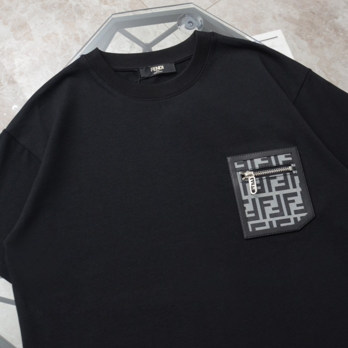 追跡付 フェンディ コピー ポケット ジップ カジュアル ラウンドネック 半袖 Tシャツ