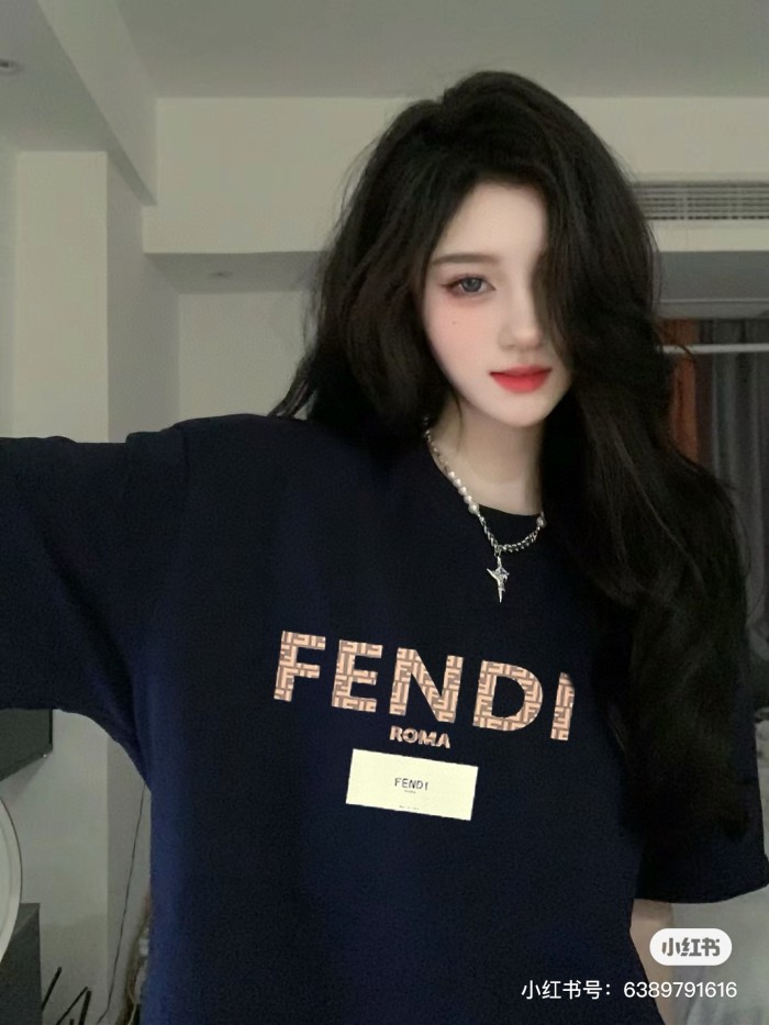 稀少 フェンディ スーパーコピー 春夏2024新作プリント丸首半袖Tシャツ