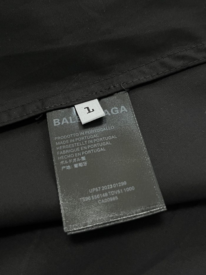 日本未入荷 バレンシアガ コピー 梵字シャツ