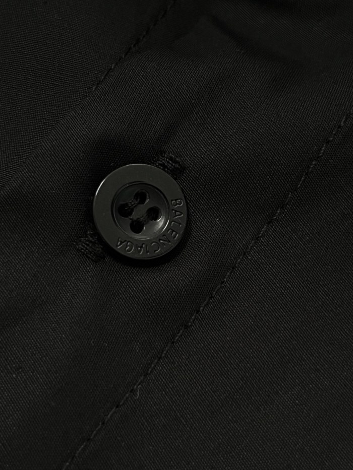 日本未入荷 バレンシアガ コピー 梵字シャツ