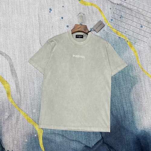 入手困難 バレンシアガ 激安通販 重い刺繍ロゴラベル半袖Tシャツ2色