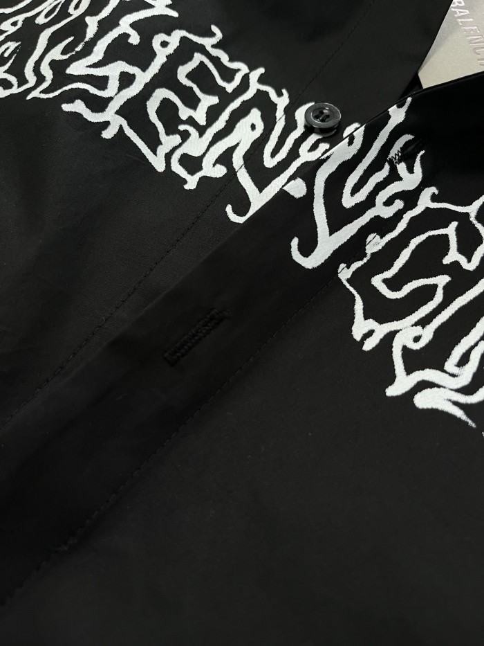 日本未入荷 バレンシアガ コピー 梵字シャツ