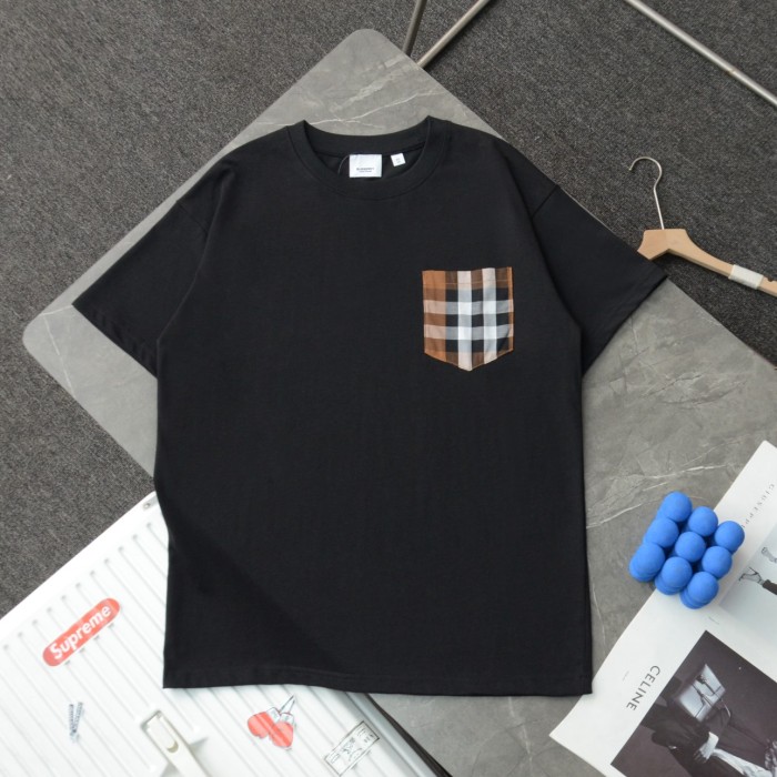 日本未入荷 バーバリー コピーおすすめ カジュアルなラウンドネック半袖Tシャツ