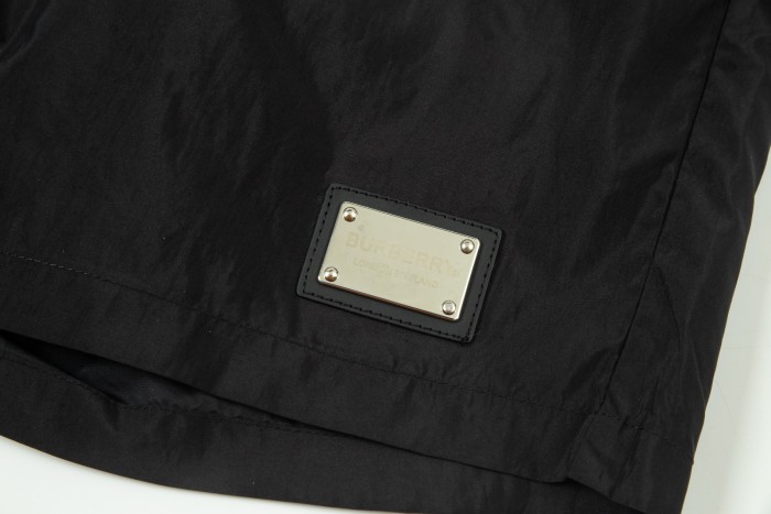 一目惚れ♪ バーバリー コピー 2024夏の新作ファッションのインナーネット付きビーチショーツ