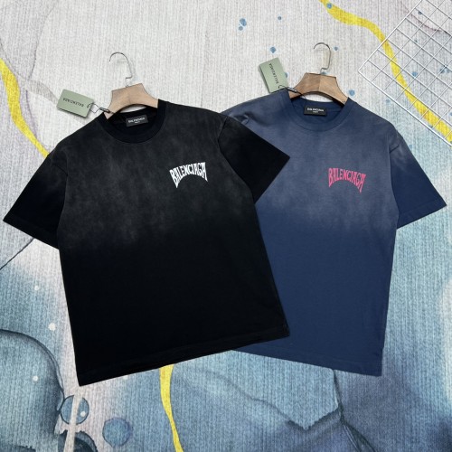 入手困難 バレンシアガ 激安偽物 ヘビーカラースプレーロゴラベル半袖Tシャツ2色