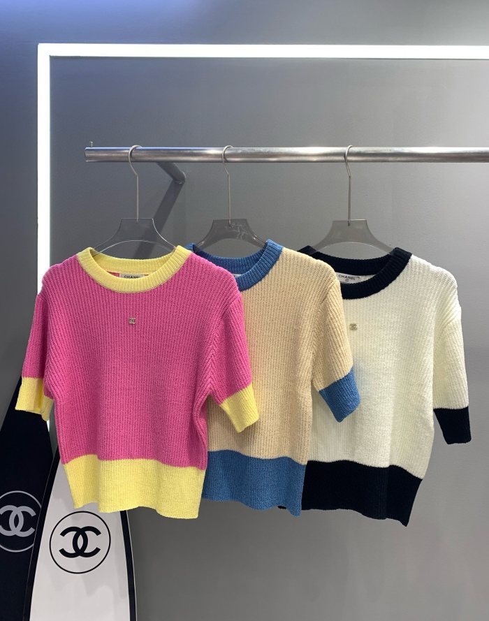 【話題商品！】シャネル 激安通販 ダブルC カラーブロック ニット ラウンドネック 半袖3色