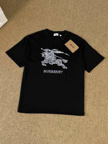 大人気 バーバリー 激安偽物 2024春夏新作 ウォーホース刺繍ロゴ ラウンドネック半袖Tシャツ 2色