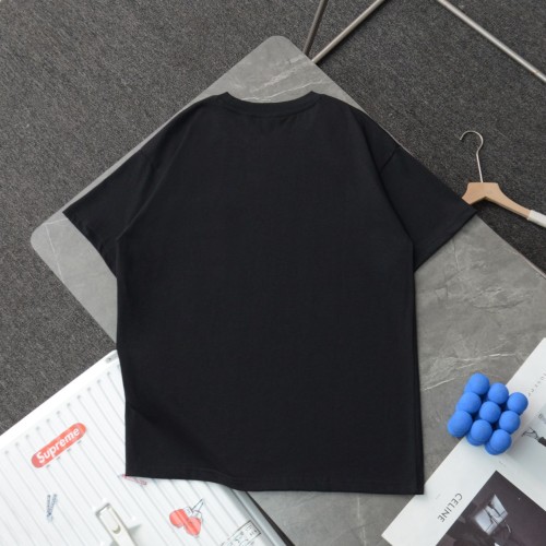 日本未入荷 バーバリー コピーおすすめ カジュアルなラウンドネック半袖Tシャツ