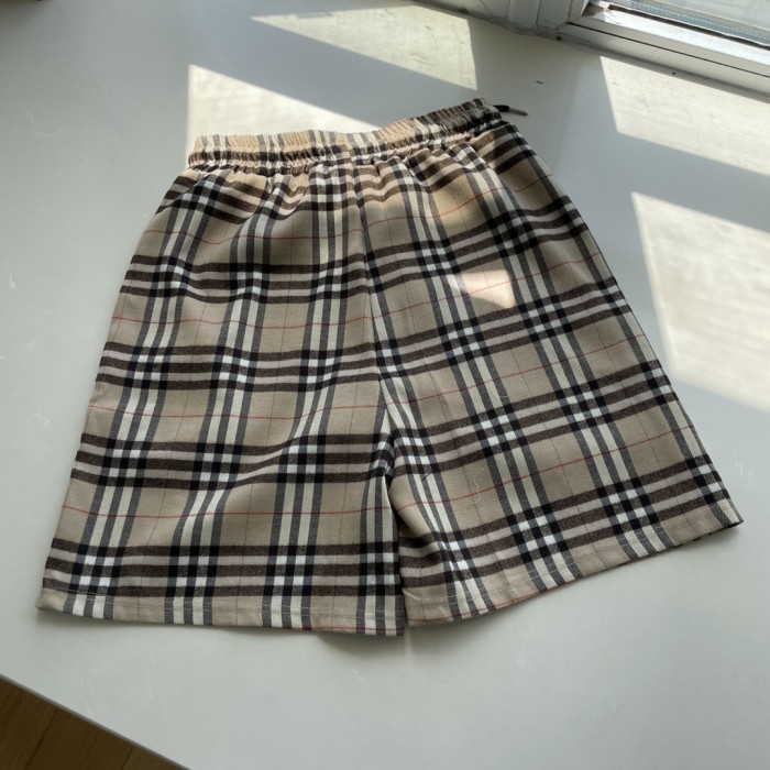 高品質 バーバリー スーパーコピー ラシック格子縞のショートパンツ