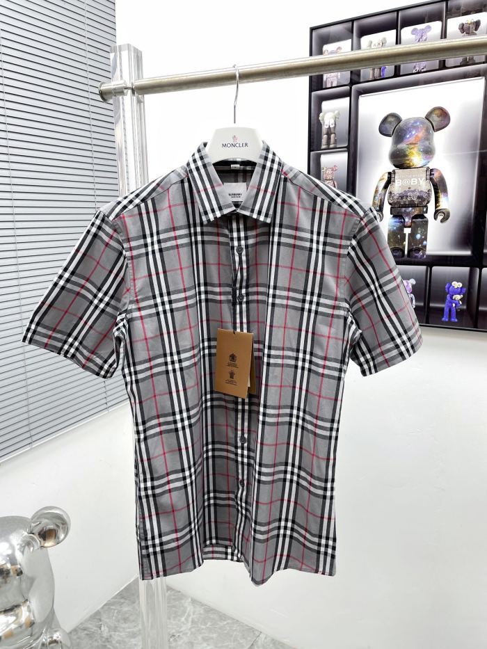 超奇跡の入荷☆ バーバリー 激安偽物 2024春夏新作 クラシックエバーグリーンチェック半袖シャツ