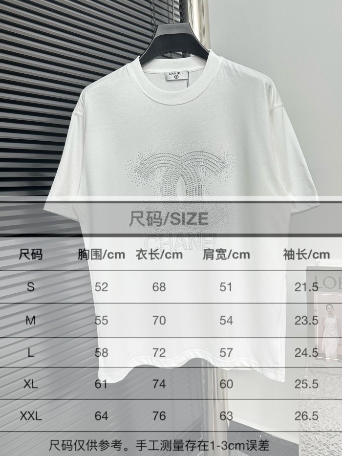 【話題商品！】 シャネル スーパーコピー パールロゴTシャツ半袖