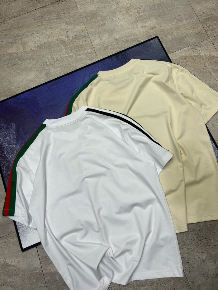 新作 グッチ 偽物通販 純綿半袖Tシャツ2色