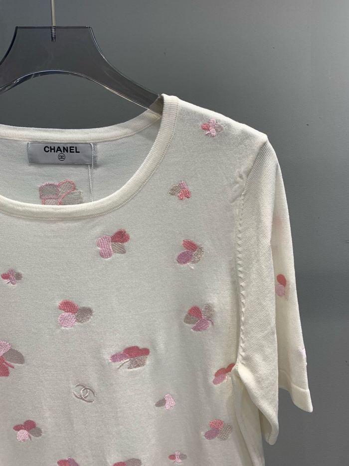 超話題! シャネル コピー ダブルCクローバー重工刺繍ニット半袖2色